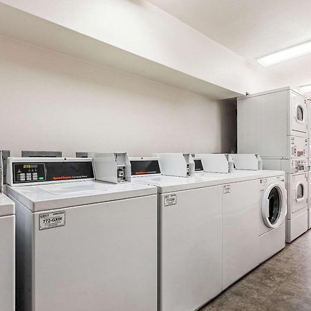 Woodspring Suites Tulsa Extérieur photo