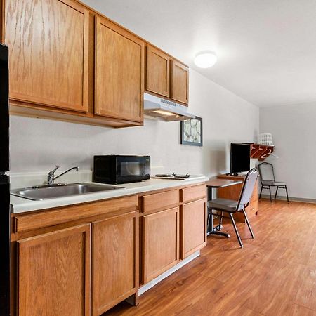 Woodspring Suites Tulsa Extérieur photo