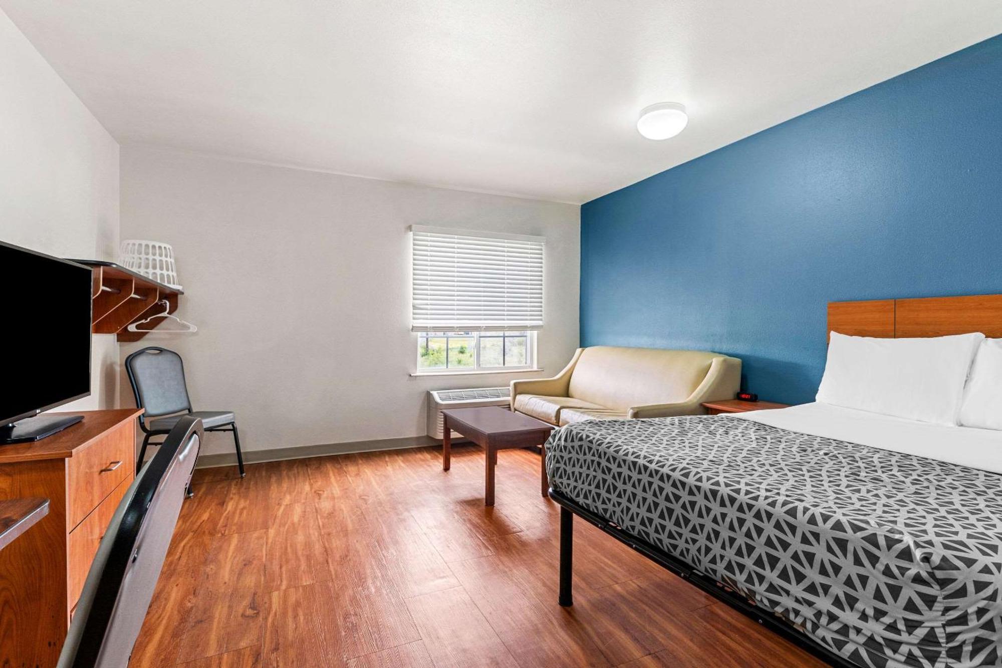 Woodspring Suites Tulsa Extérieur photo