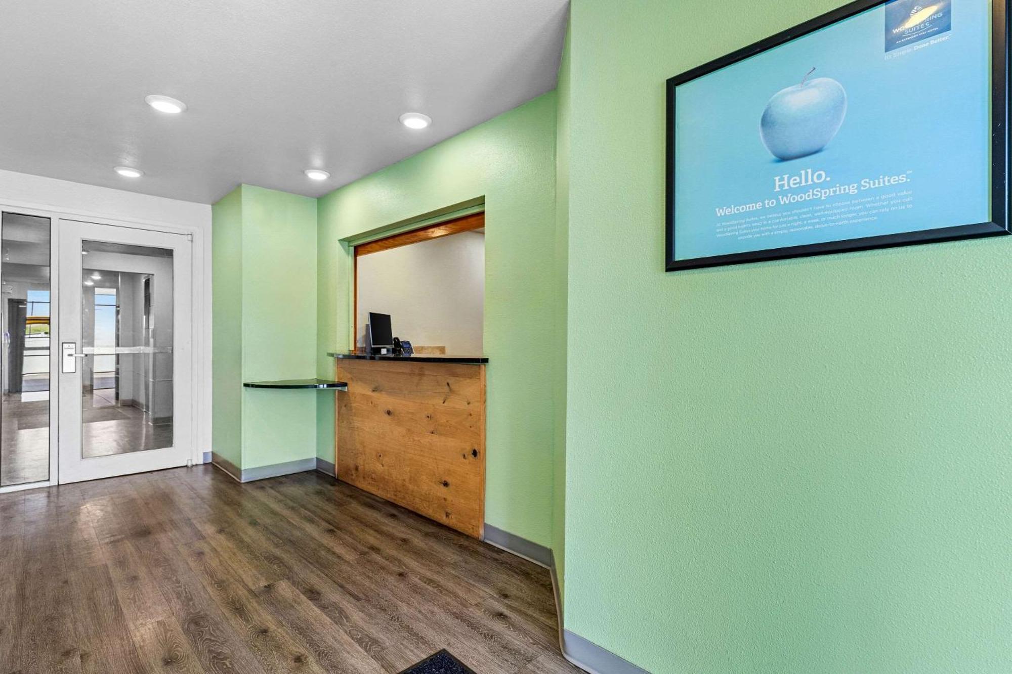 Woodspring Suites Tulsa Extérieur photo