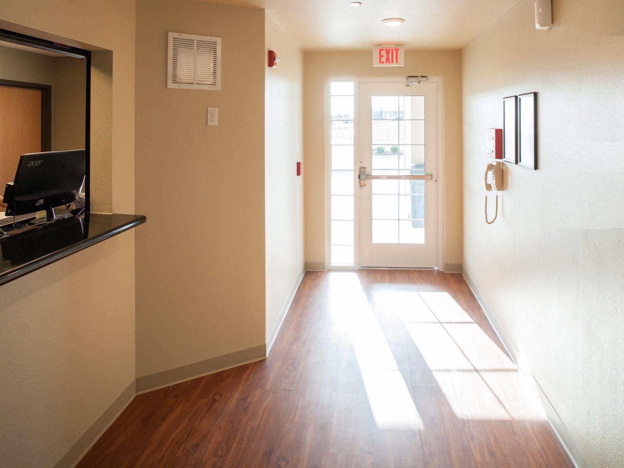 Woodspring Suites Tulsa Extérieur photo